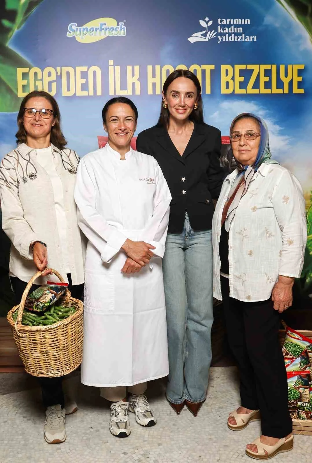 SuperFresh’ten kadın gücüyle sofralara: Ege’den hasat bezelye Michelin tavsiyeli restoran menüsünde
