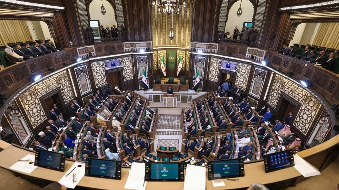 Suriye&rsquo;de tarihi adım: Esad rejiminin devrilmesi sonrası ilk halk parlamentosu oturumu ger&ccedil;ekleştirildi

