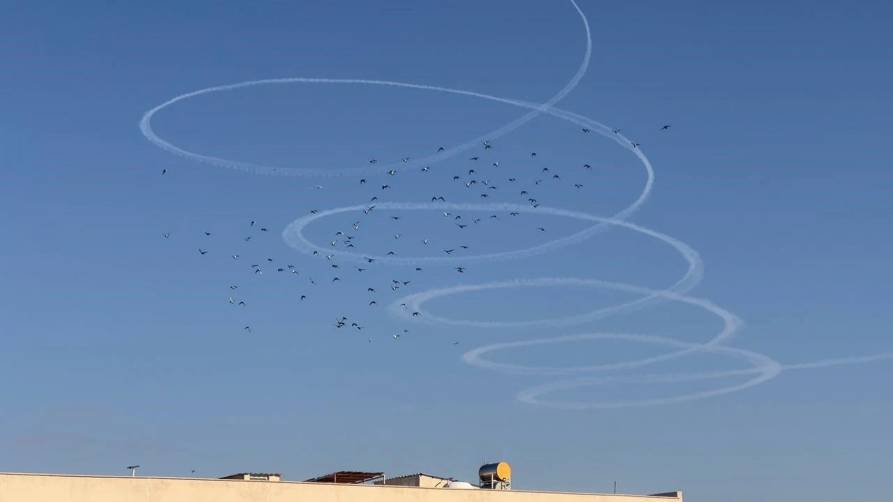 Suriye sınırı semalarında ilgin&ccedil; g&ouml;r&uuml;nt&uuml;
