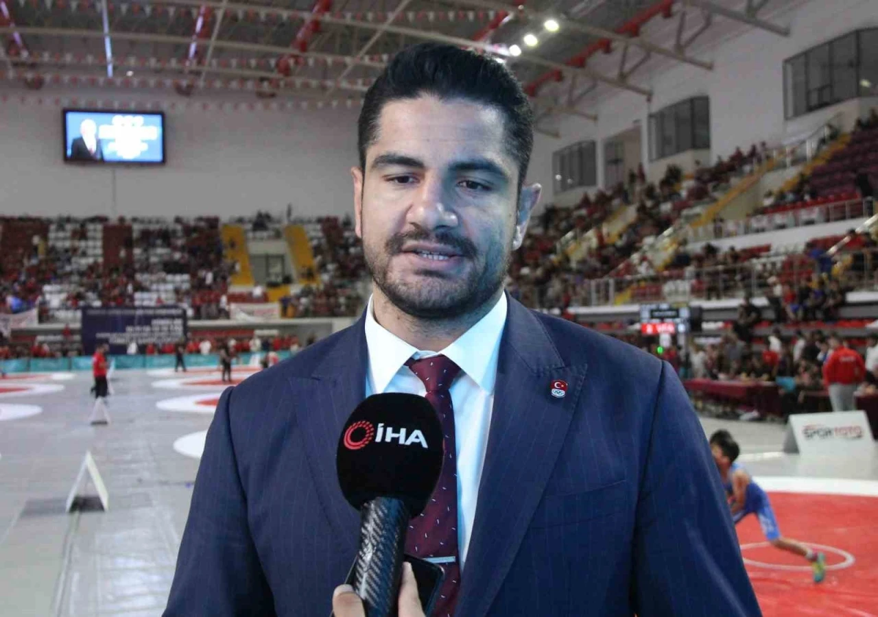 Taha Akgül: &quot;Günü değil, geleceği kurtarıyoruz&quot;

