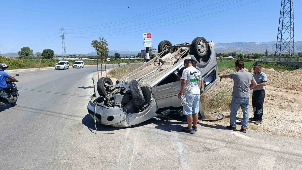 Takla atıp sürüklenen araçtan burnu bile kanamadan çıktı
