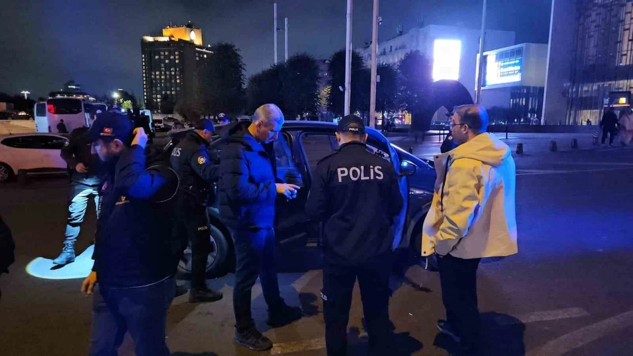 Taksim’de &quot;huzur&quot; uygulaması
