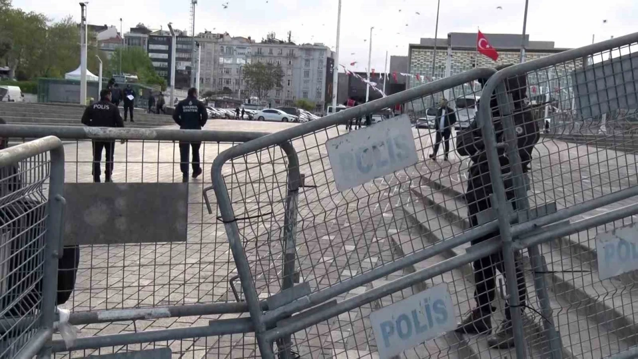 Taksim Meydanı ve İstiklal Caddesi’ne çıkan yollarda 1 Mayıs tedbirleri
