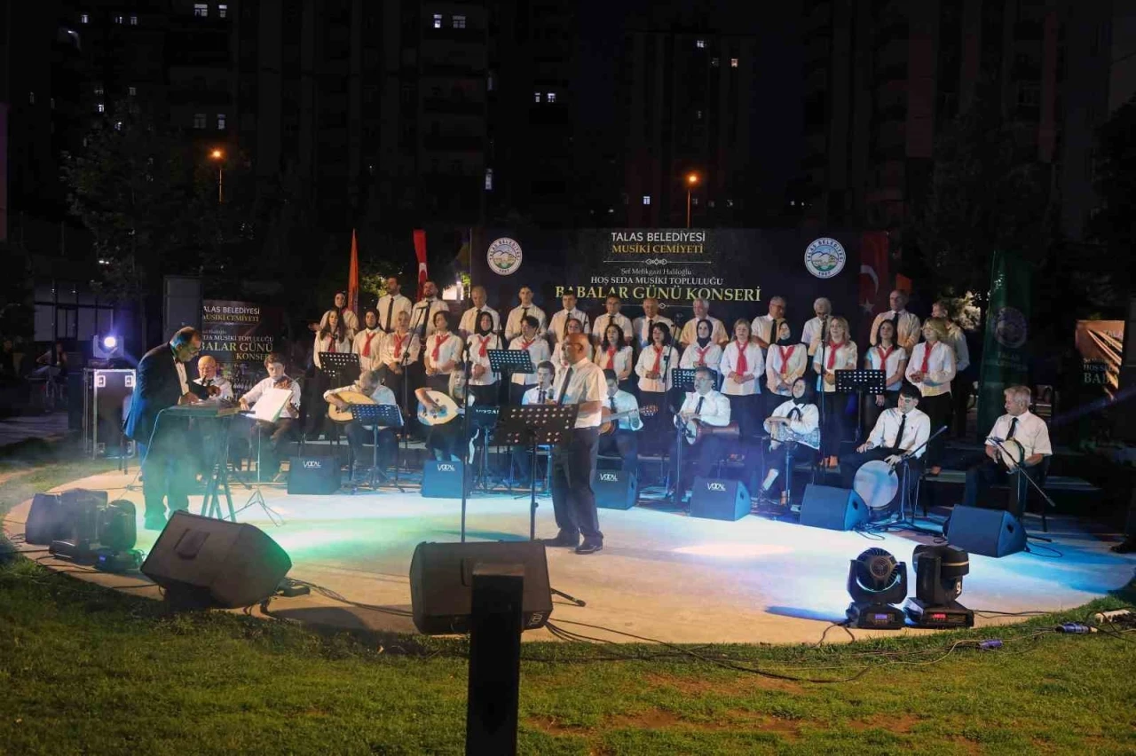 Talas&rsquo;ta Babalar G&uuml;n&uuml; hoş seda ile ta&ccedil;landı
