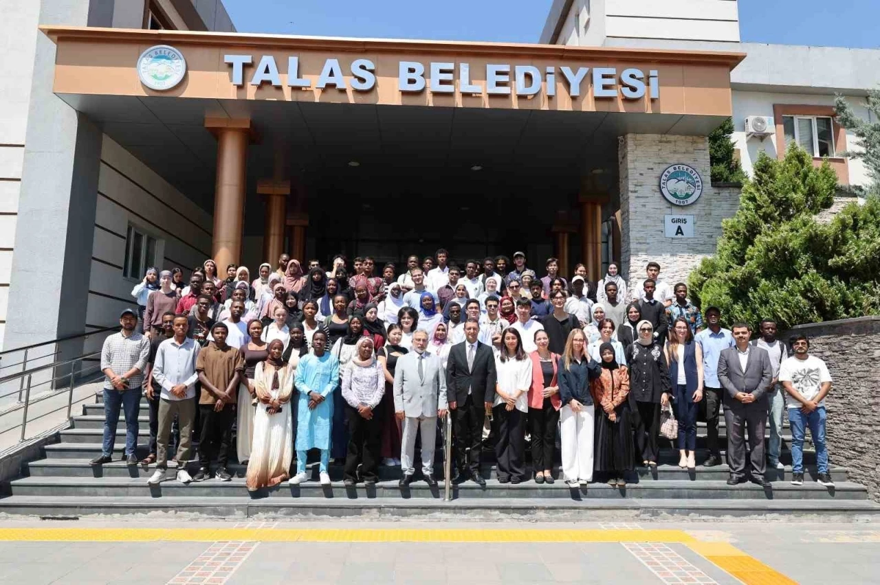 Talas&rsquo;ta renkli buluşma
