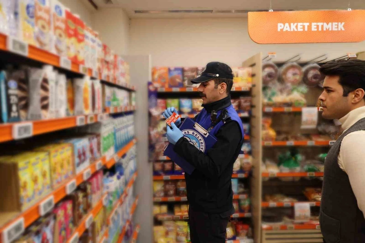 Talas’ta zabıtadan yeme içme yerlerine sıkı denetim
