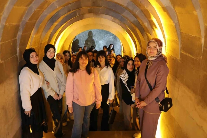 Talas&rsquo;tan yeni &uuml;niversitelilere oryantasyon gezisi
