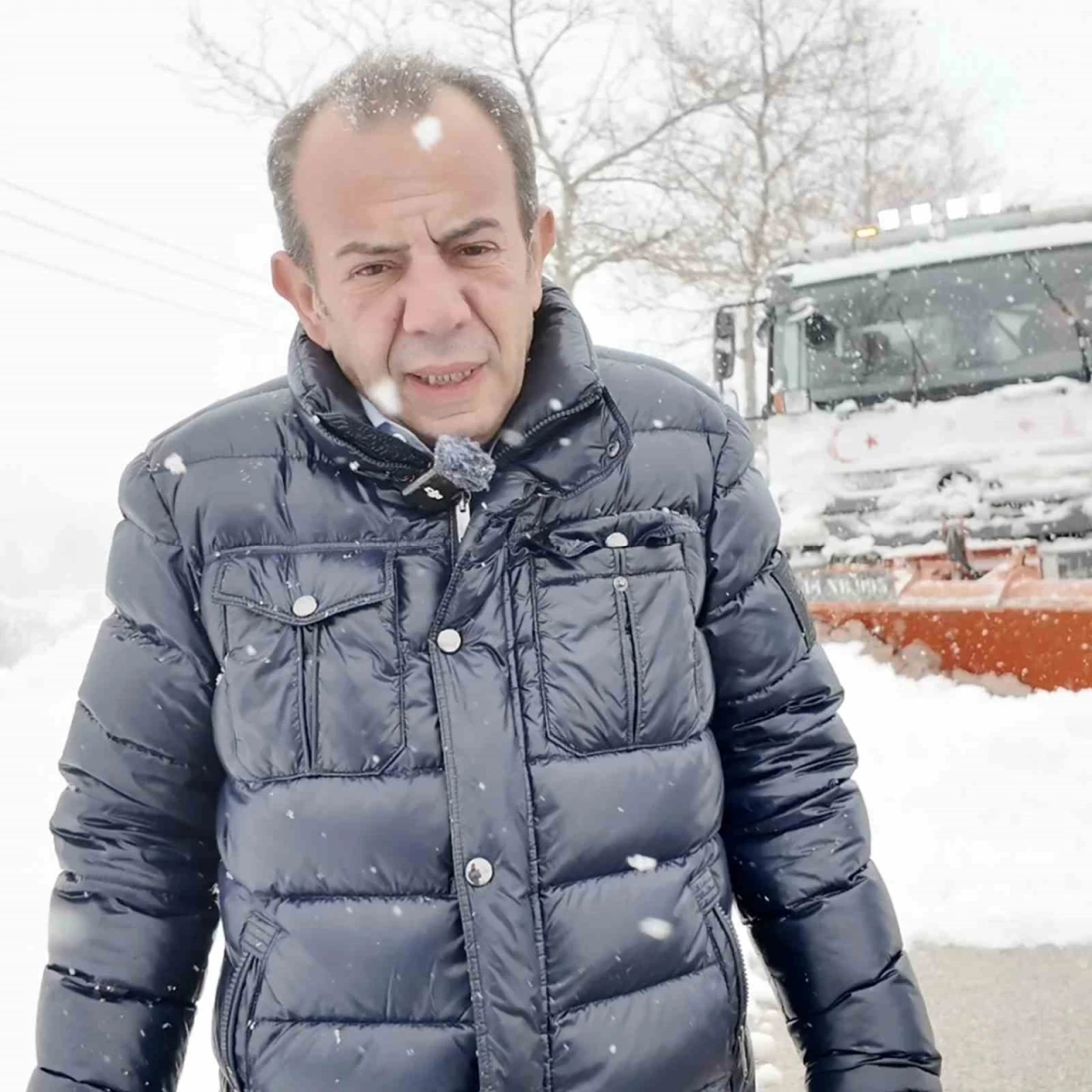 Tanju &Ouml;zcan itfaiyenin gereksiz taleplerle meşgul edilmemesini istedi
