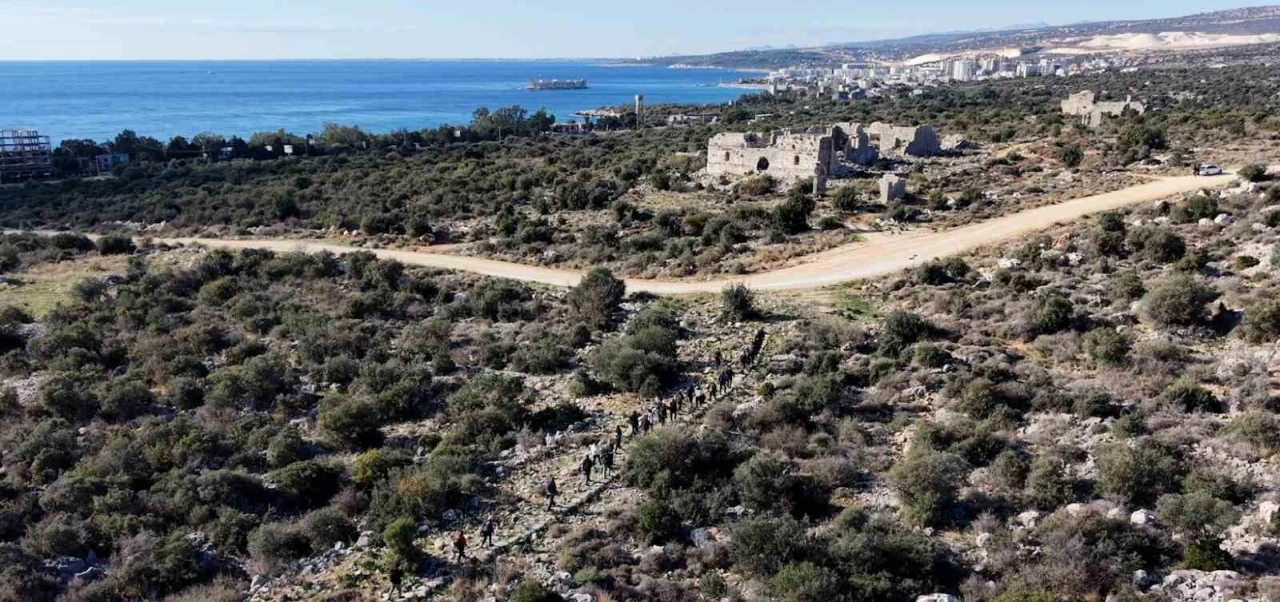 Tarihi Kilikya Yolu y&uuml;r&uuml;y&uuml;ş&uuml; doğa ve tarih tutkunlarını buluşturdu
