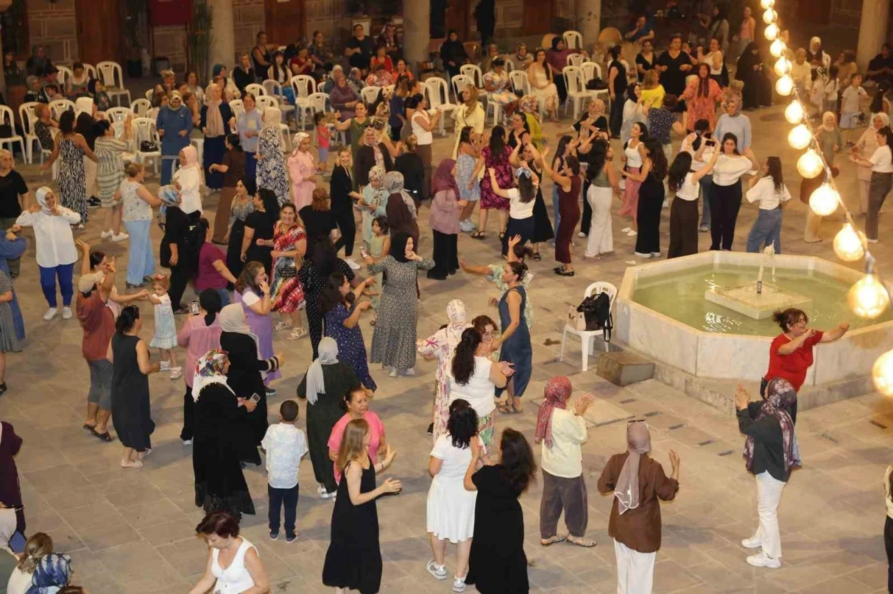 Tarihi Kurşunlu Han&rsquo;da kadınlar matinesi
