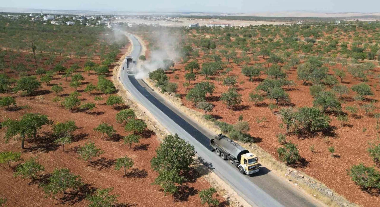 Tarihi ve doğasıyla büyüleyen Halfeti’de kırsal yollar yenileniyor

