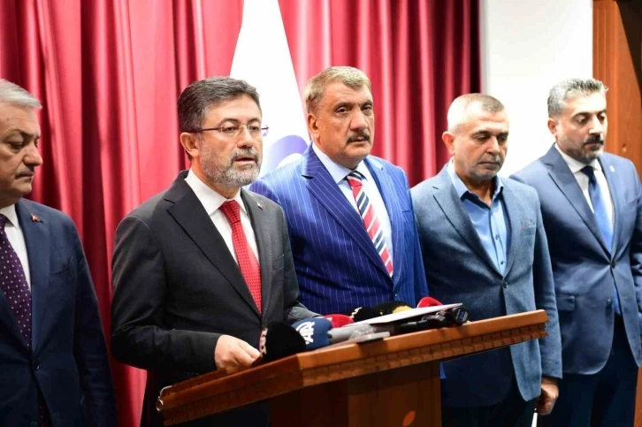 Tarım ve Orman Bakanı Yumaklı&rsquo;dan &ccedil;ift&ccedil;ilere m&uuml;jde
