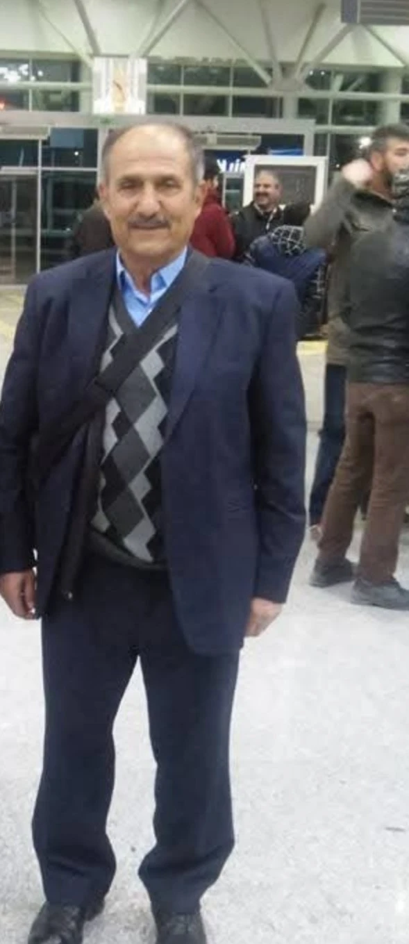 Tarladaki yangını söndürmek isterken alevlerin arasında kalarak yaşamını yitirdi
