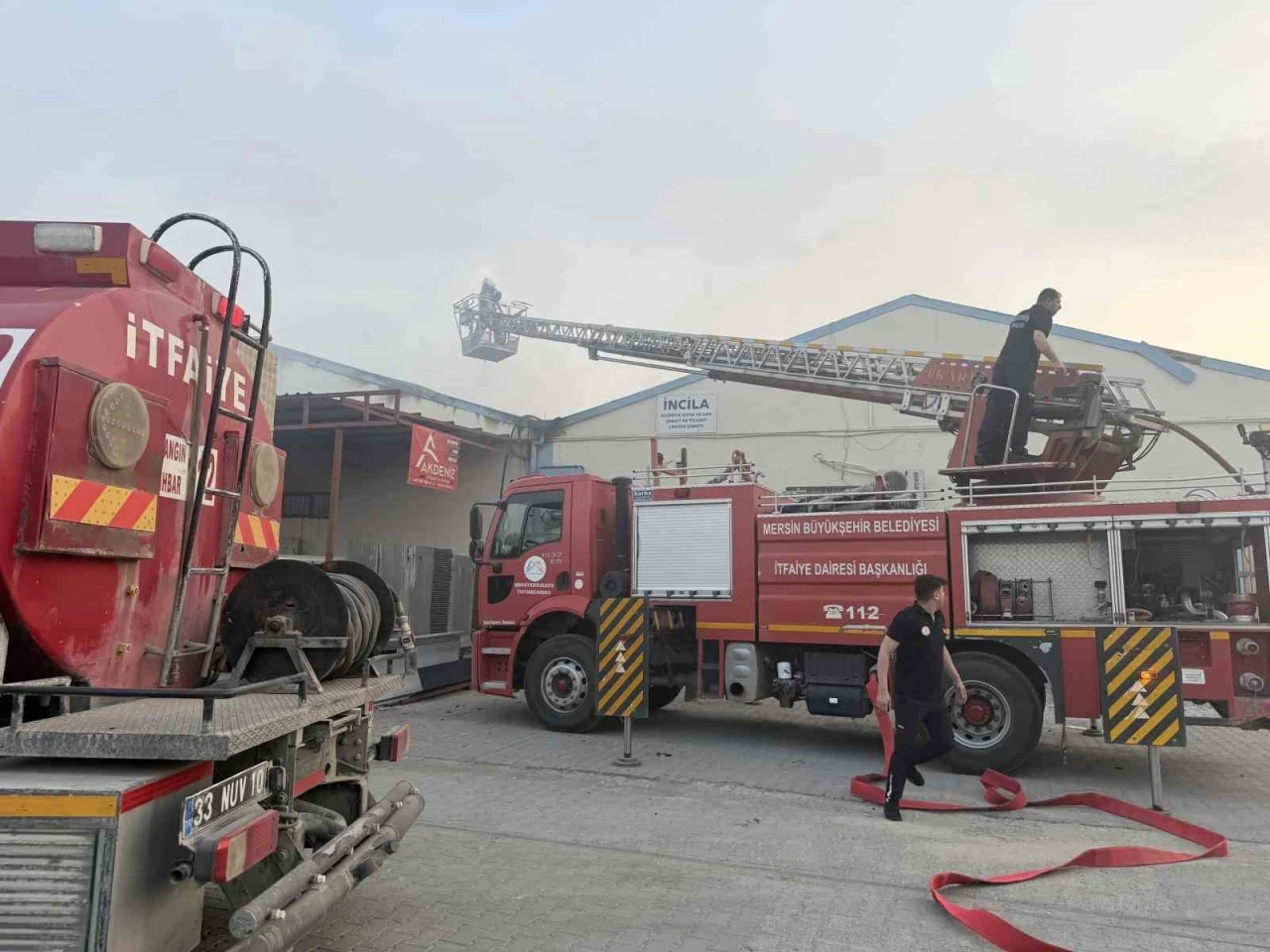 Tarsus&rsquo;ta at&ouml;lyede &ccedil;ıkan yangın korkuttu
