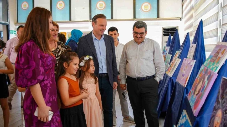 Tarsus’ta kursiyerler yaptıkları eserleri sergiledi