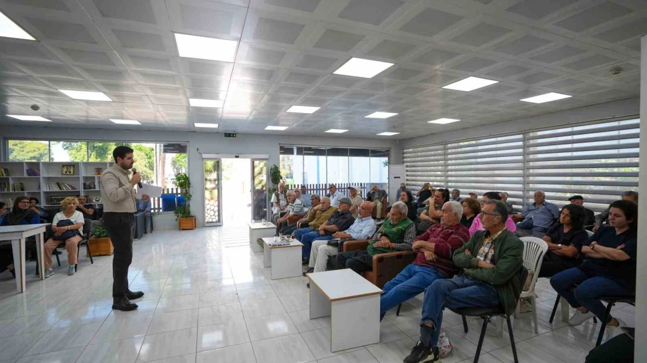 Tarsus’ta yaşlılıkta ruh sağlığı üzerine söyleşi düzenlendi
