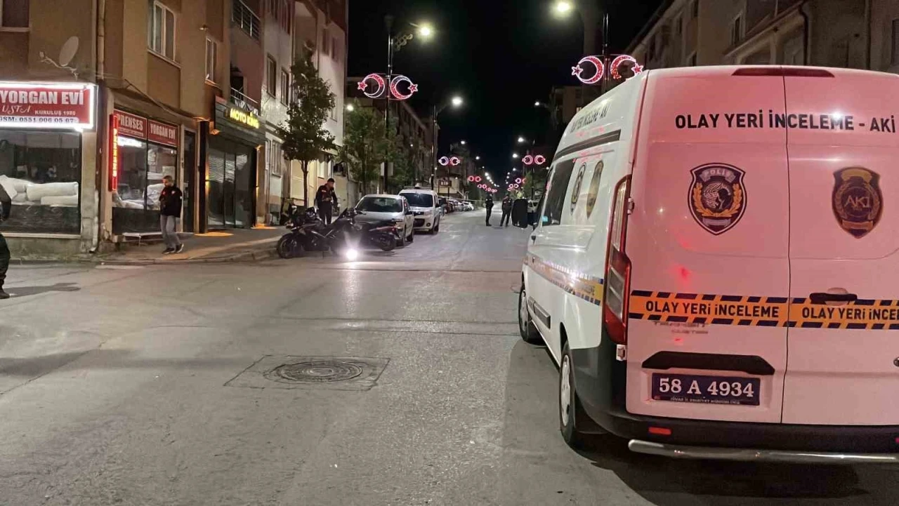 Tartışma bı&ccedil;aklı kavgaya d&ouml;n&uuml;şt&uuml;: 1&rsquo;i ağır 4 yaralı
