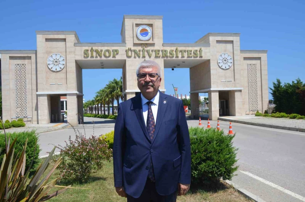 Taşdemir’den tercih çağrısı: &quot;Sinop hem huzurlu şehir hem güçlü üniversite&quot;
