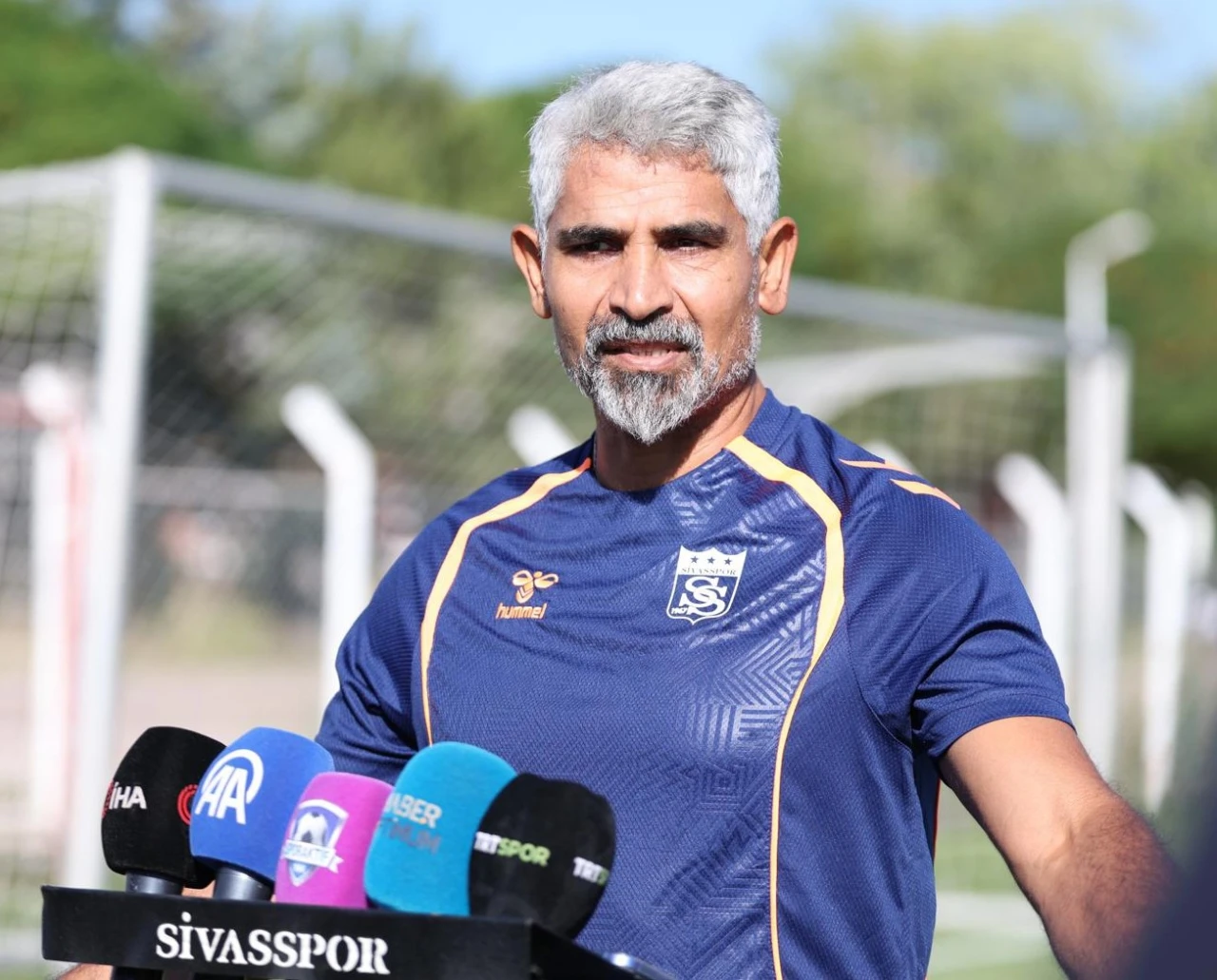 Taşdemir: "Sivasspor&rsquo;da ilk hedefimiz bor&ccedil;ları sıfırlamak"
