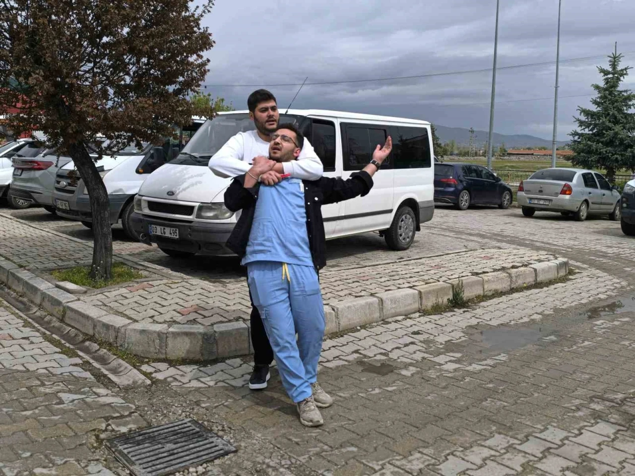 Tatbikattaki rehin alma sahnesini görenler gerçek sandı
