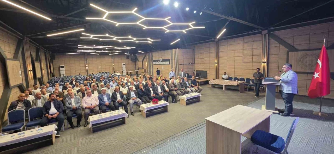 Tatvan&rsquo;da toplumsal sorunlarla ilgili istişare toplantısı d&uuml;zenledi
