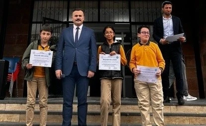 Tatvan Sultan Alparslan İHO’dan 3 öğrenci 500 tam puan aldı
