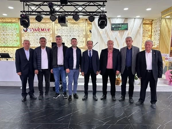 Tavşanlı’da Köy ve Mahalle Muhtarları Olağan Genel Kurulu’nda İrfan Güner yeniden başkan seçildi
