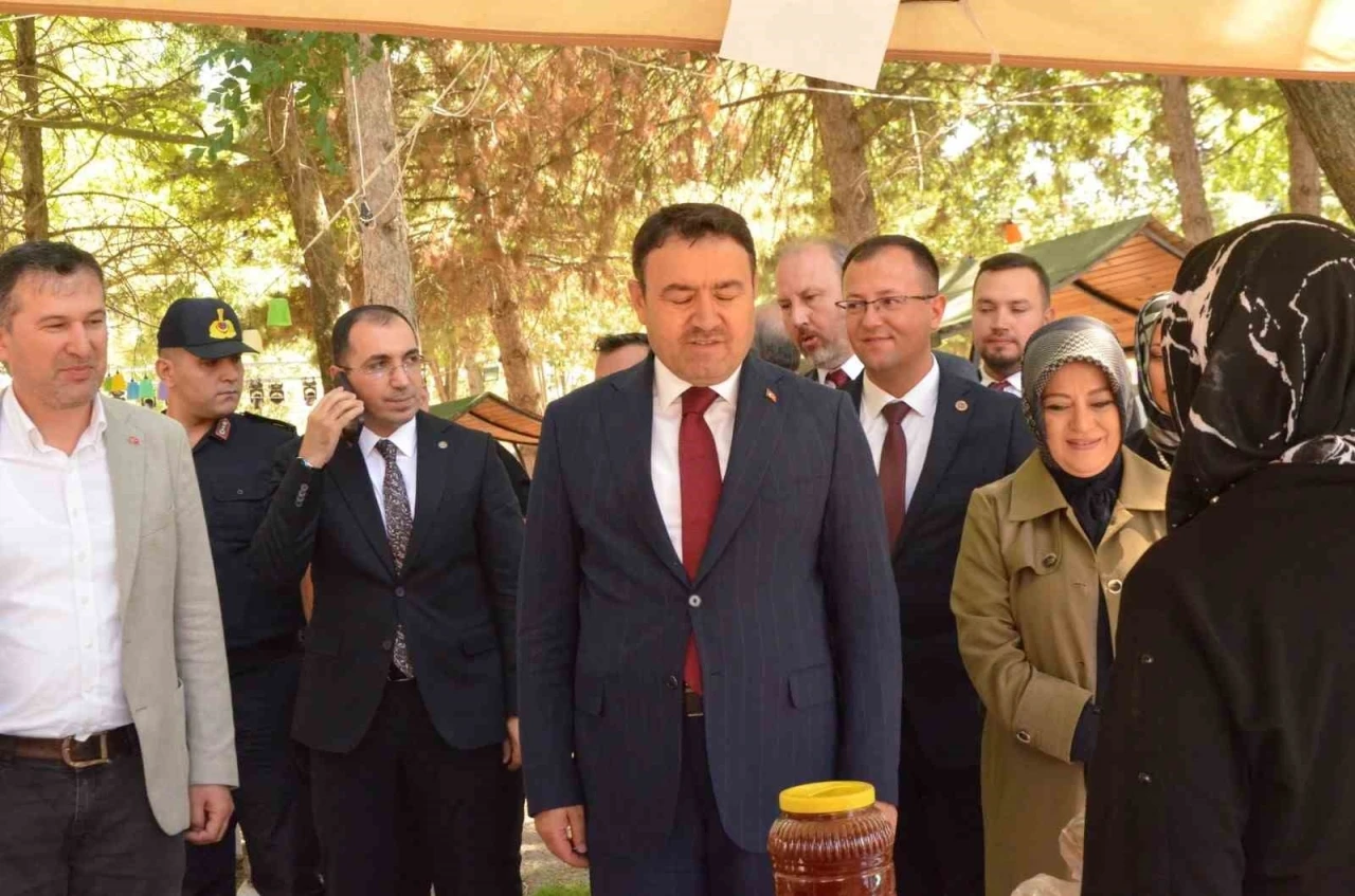 Tavşanlı’da &quot;Şenlikte Buluşalım&quot; etkinliği başladı
