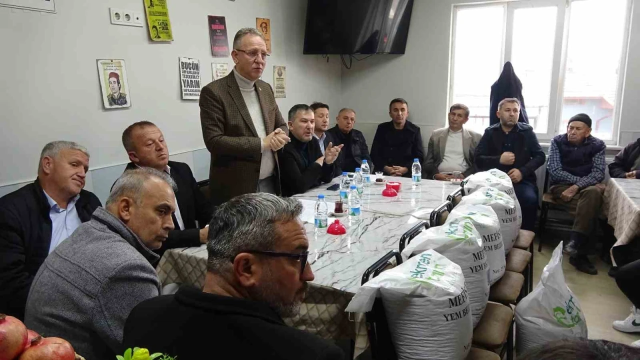 Tavşanlı’da ürericilere tohum ve gübre desteği
