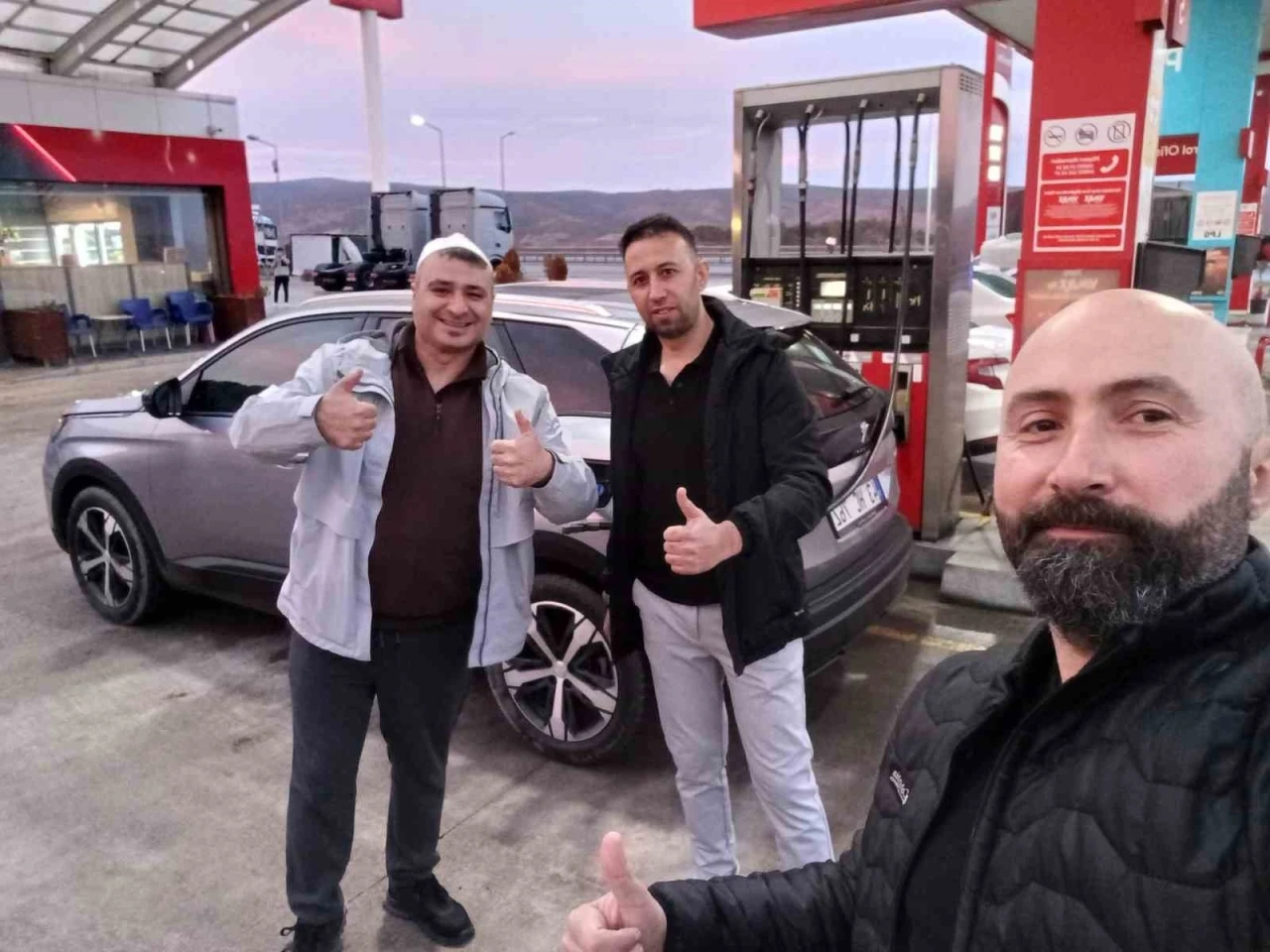 Tavşanlı&rsquo;dan 3 motosiklet tutkunu esnaf karayolu ile Umre&rsquo;ye gidiyor
