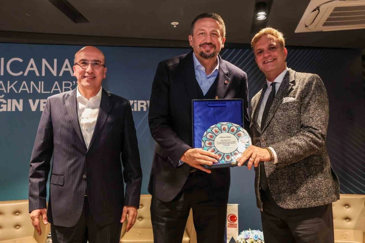 TBF Başkanı Hidayet Türkoğlu &quot;Sağlığın Ve Sporun Zirvesi&quot;ne konuk oldu
