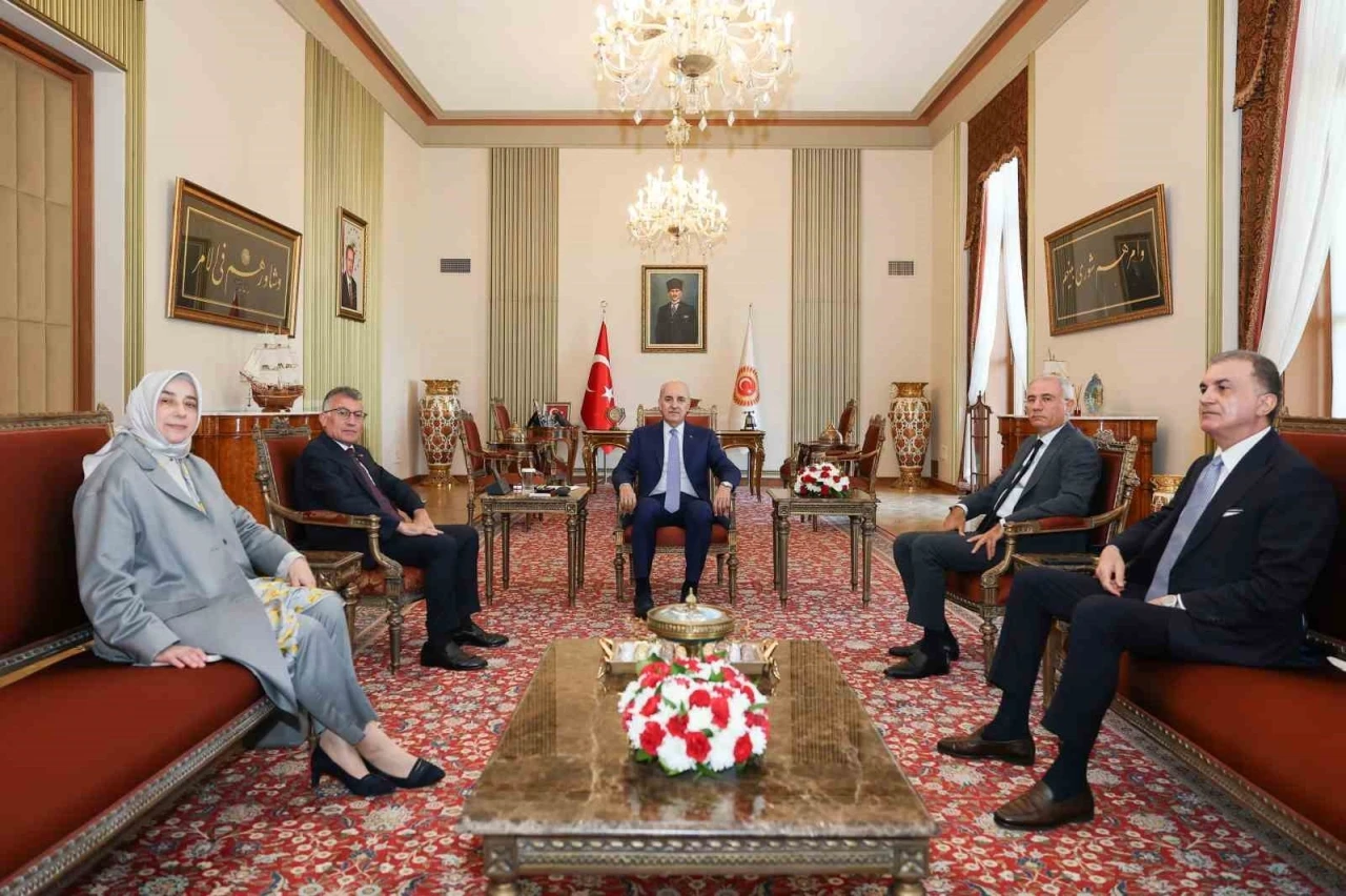 TBMM Başkanı Kurtulmuş&rsquo;tan AK Parti&rsquo;ye ziyaret
