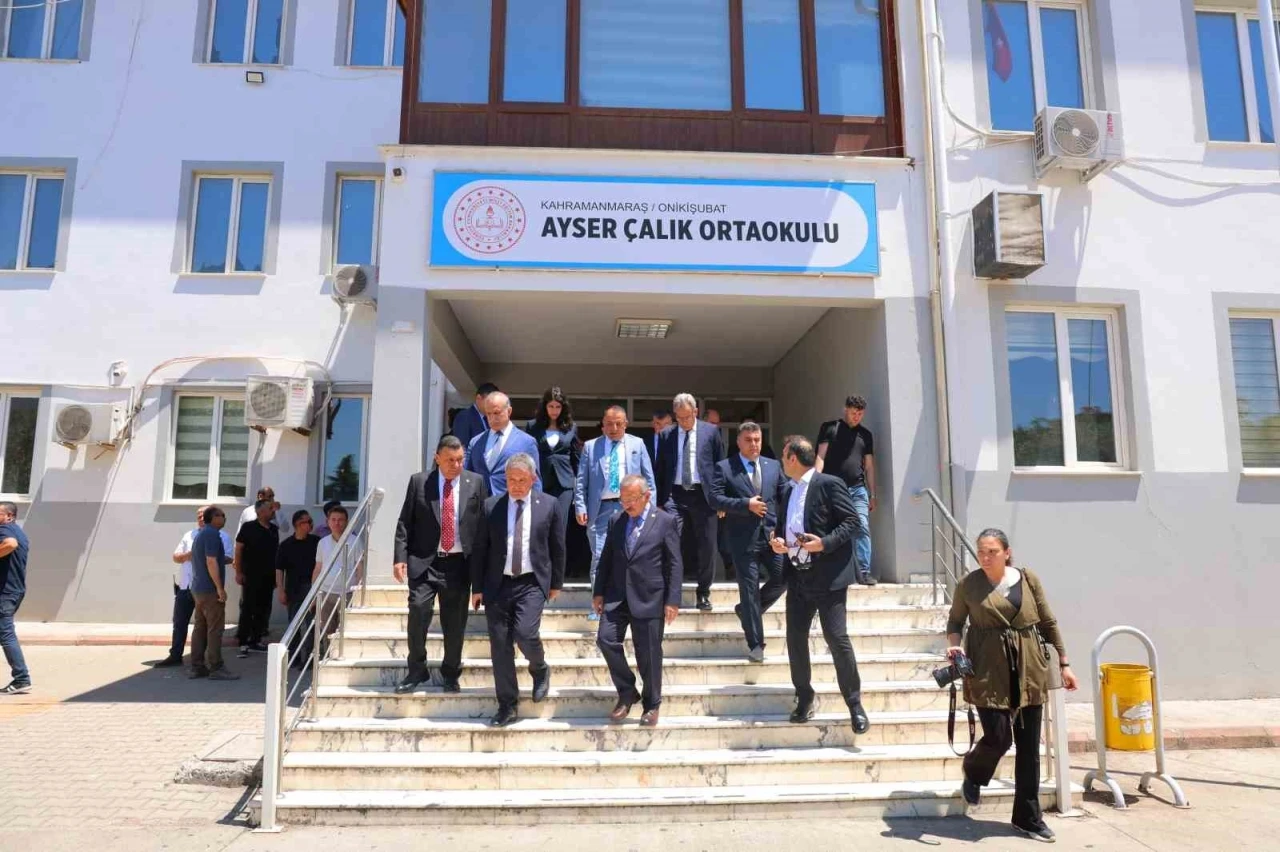 TBMM Komisyonu Ayser &Ccedil;alık Ortaokulu&rsquo;nda incelemelerde bulundu
