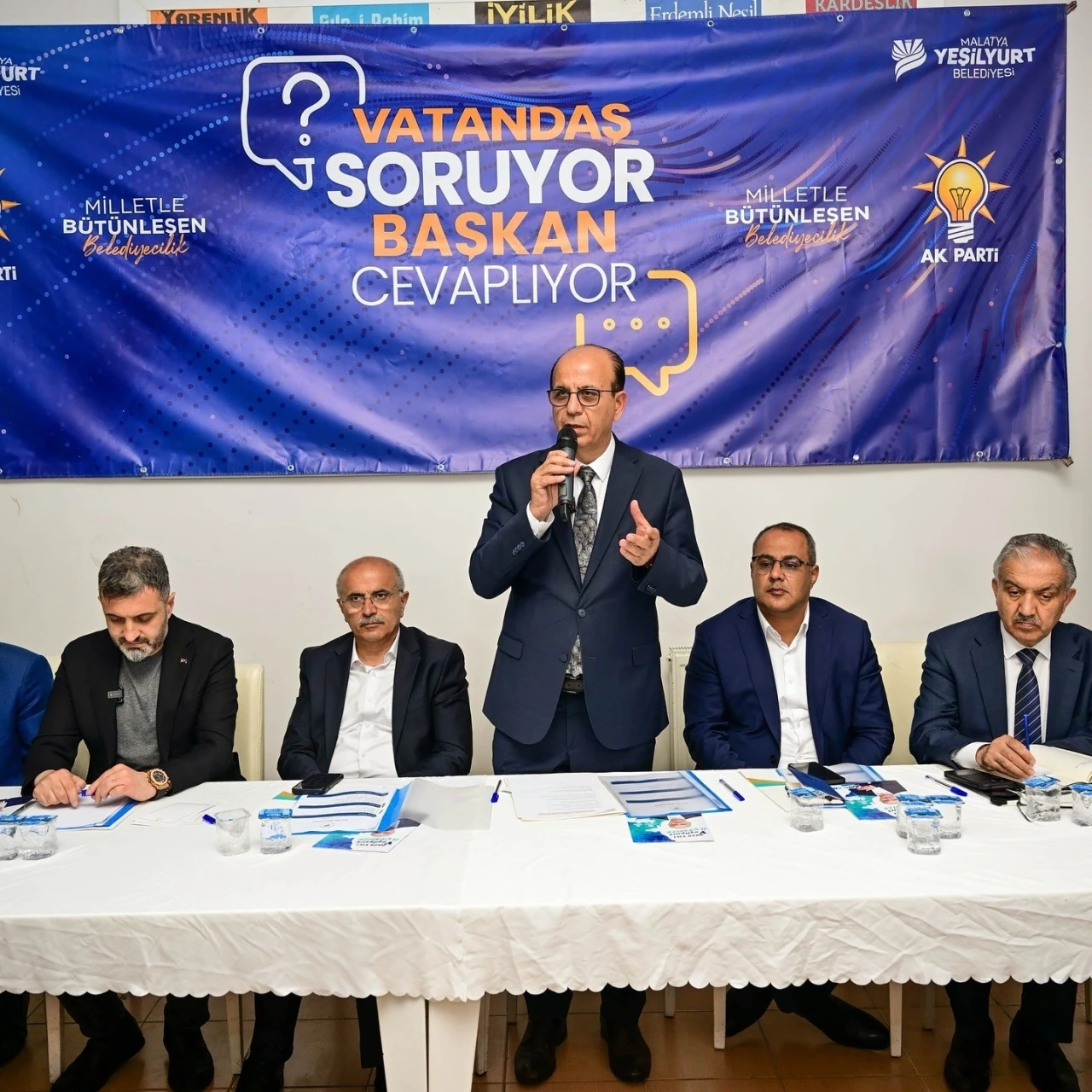 Tecde Mahallesi’nde &quot;Vatandaş soruyor, başkan cevaplıyor&quot; toplantısı
