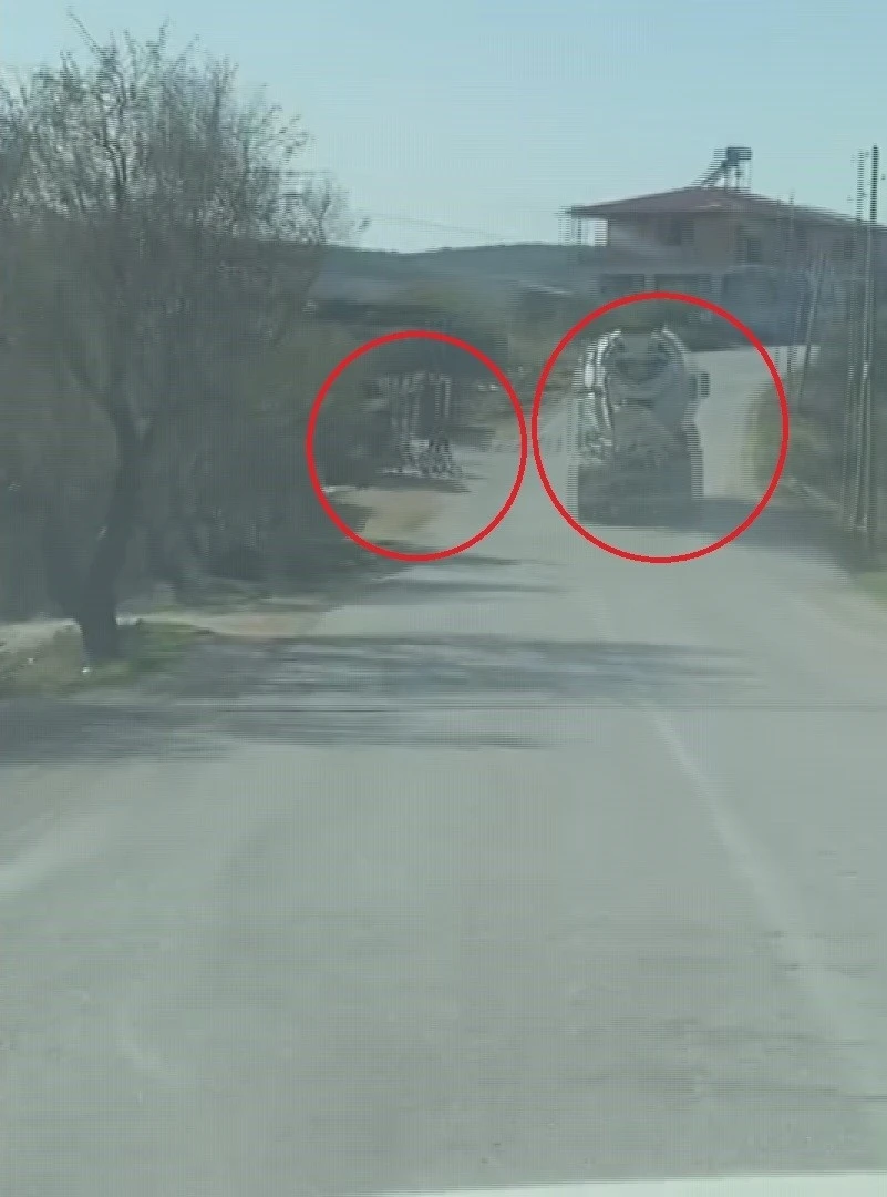Tek şeritli yoldaki hızıyla ’Pes’ dedirten mikser sürücüsü kamerada
