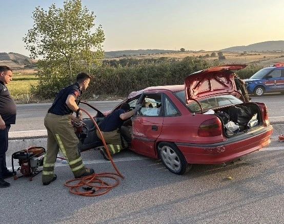 Tek taraflı trafik kazasında 4 kişi yaralandı
