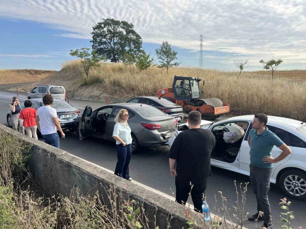 Tekirdağ&rsquo;da 500 metre arayla iki zincirleme kaza
