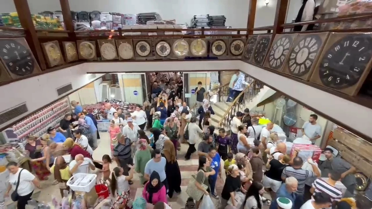 Tekirdağ’da indirim izdihamı
