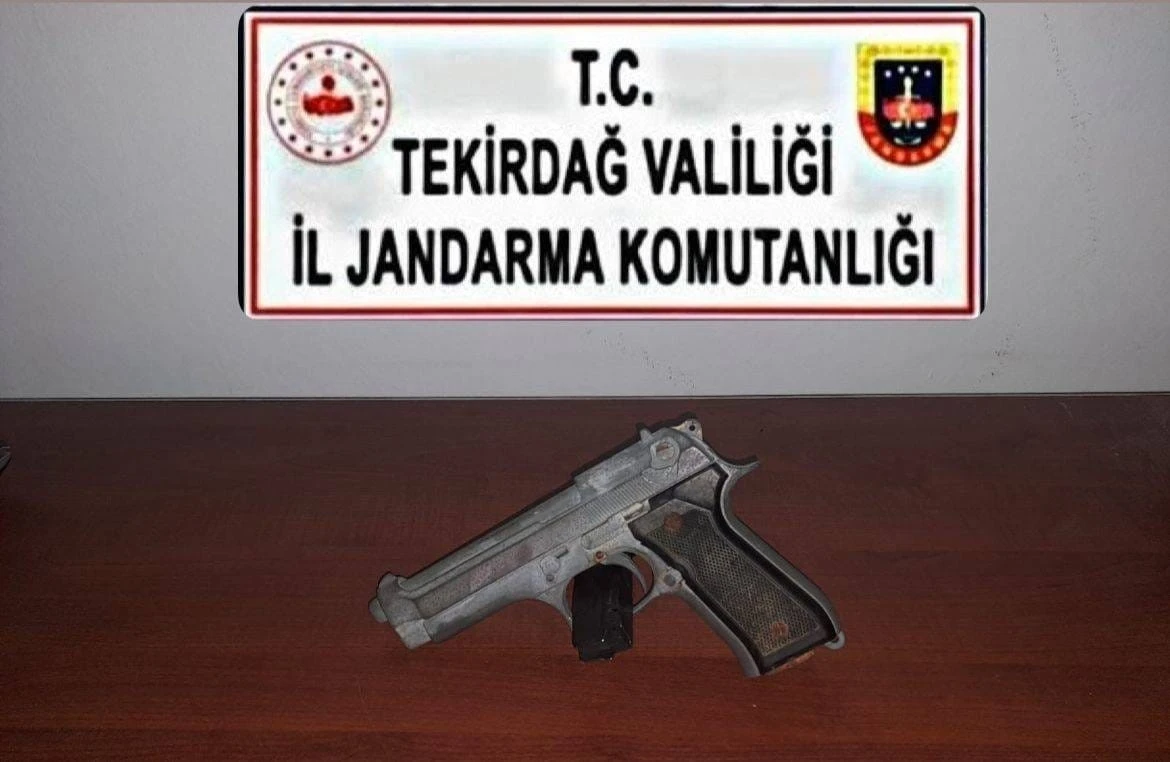 Tekirdağ’da jandarmadan ruhsatsız silah operasyonları
