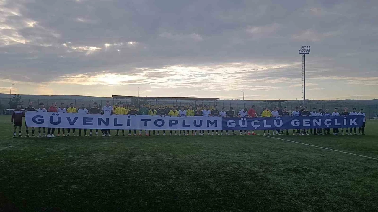 Tekirdağ&rsquo;da polis ve Roman vatandaşlar sahada buluştu
