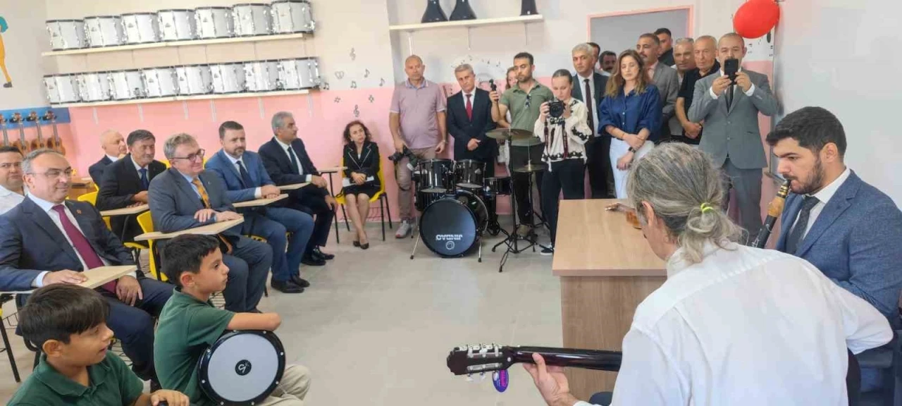 Tekirdağ’da &quot;Roman Gençlik Forumu ve Rol Modeli Etkinliği&quot;
