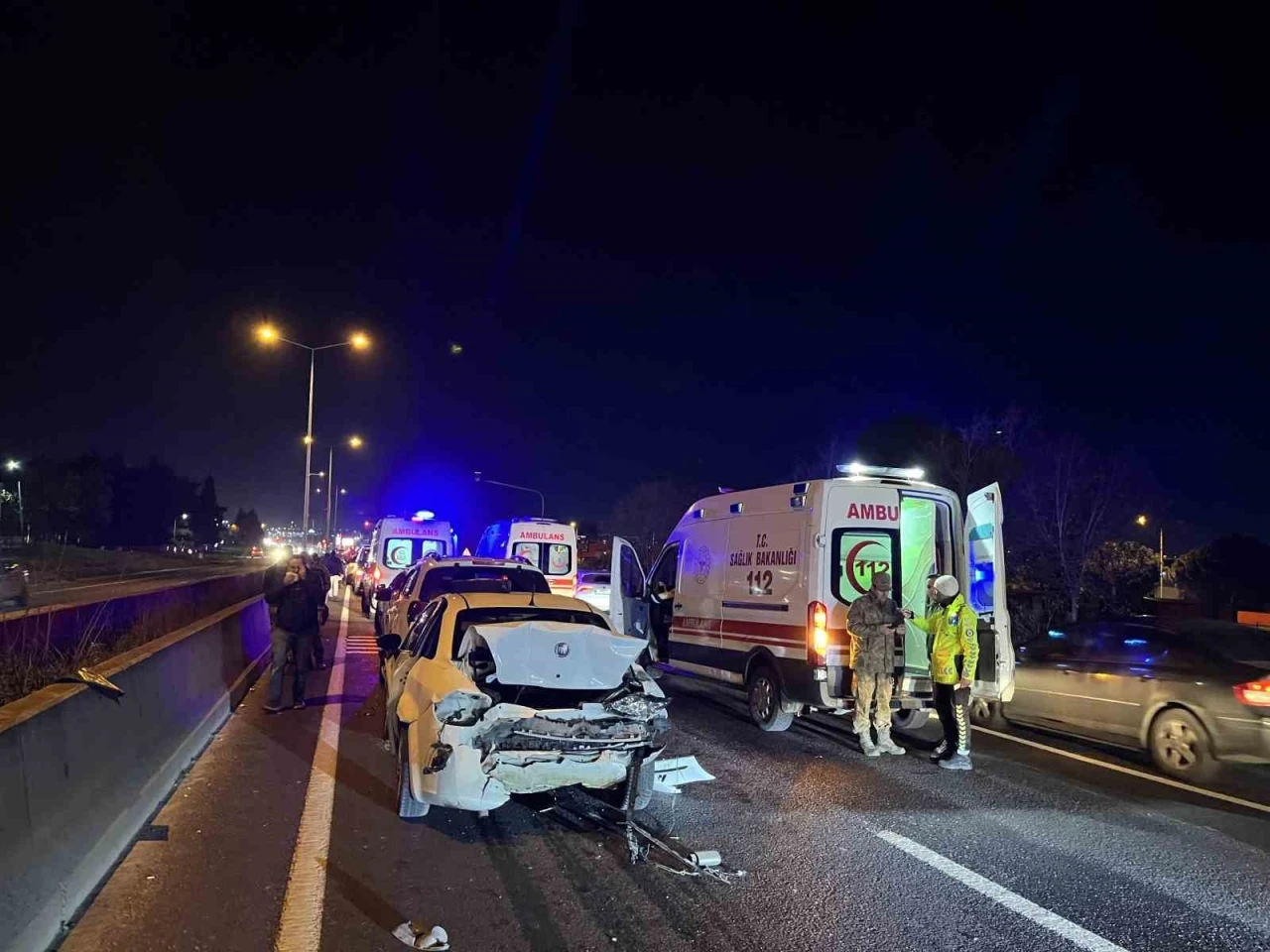 Tekirdağ’da zincirleme kaza: 2’si asker 5 yaralı
