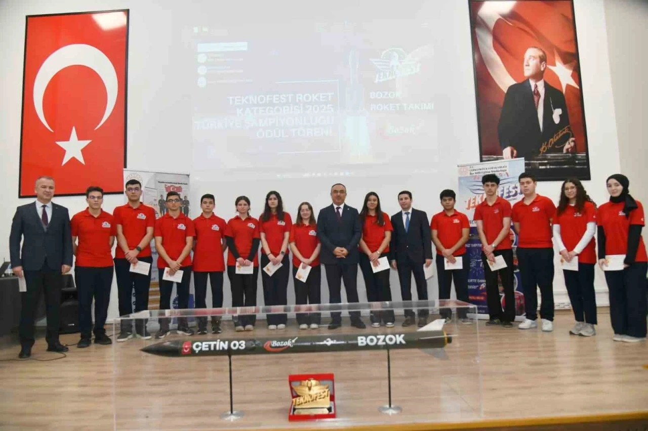 TEKNOFEST&rsquo;te b&uuml;y&uuml;k gurur: Tekirdağlı &ouml;ğrenciler T&uuml;rkiye birincisi oldu
