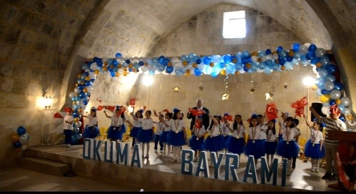 Tercan&rsquo;da miniklerin okuma bayramı coşkusu
