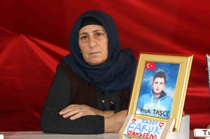 Ter&ouml;r mağduru annelerin evlat n&ouml;beti devam ediyor
