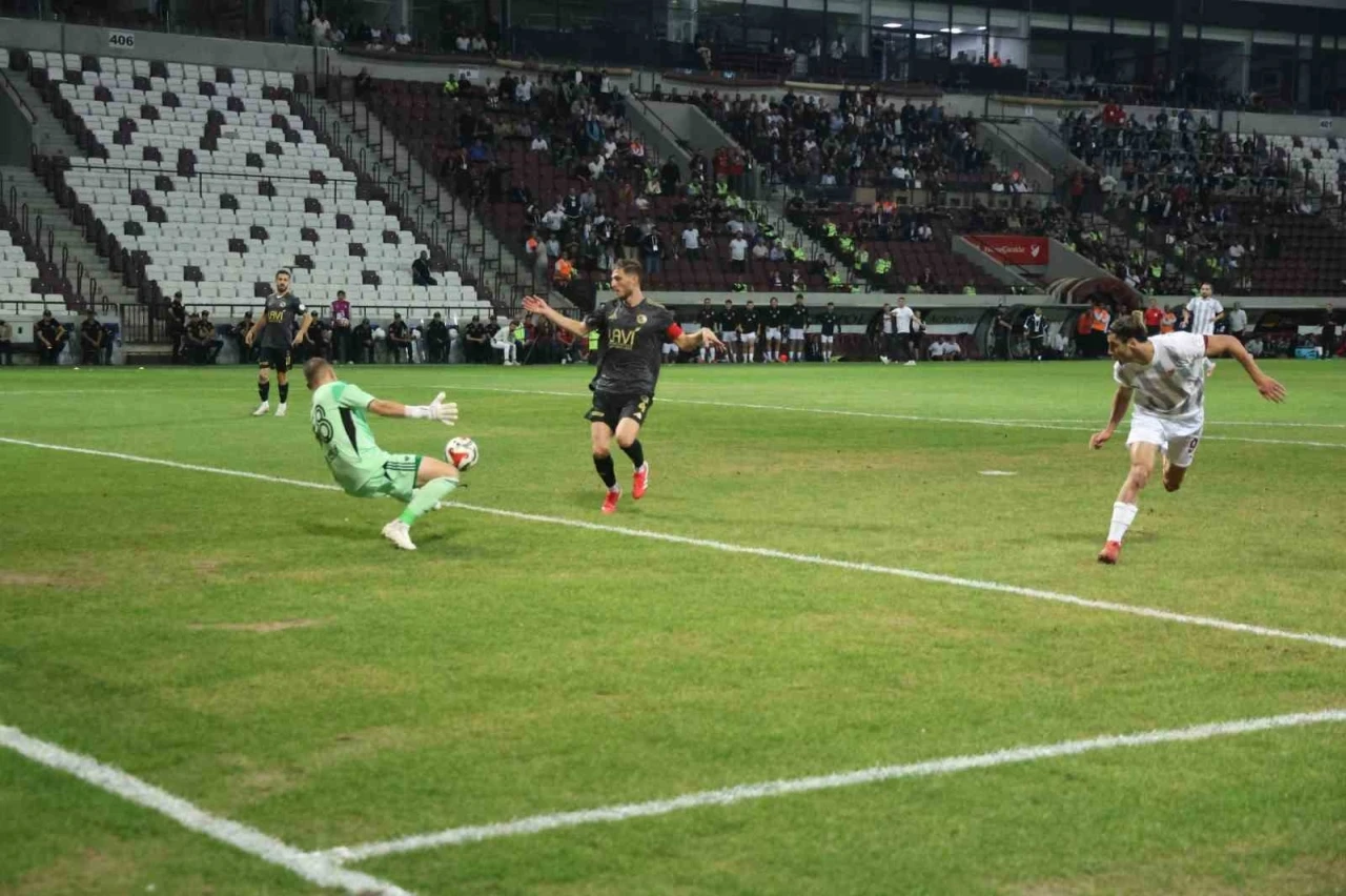 TFF 2. Lig: Elazığspor: 1 - Batman Petrolspor: 2
