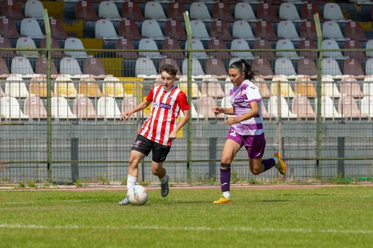 TFF Kadınlar 3. Ligi’nde Bandırmagücü Spor Kulübü yarı finale yükseldi
