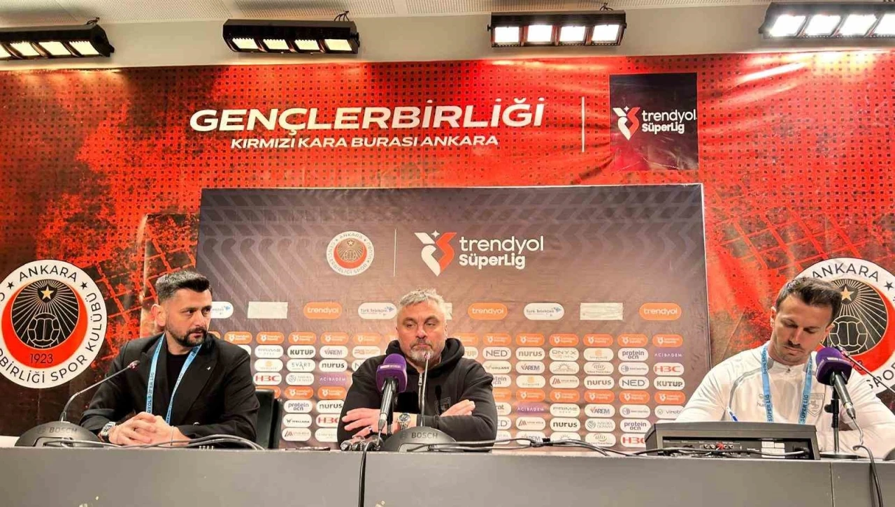 Thomas Reis: "Aynı şehirden bir hakemin, S&uuml;per Lig ma&ccedil;ını y&ouml;netmesi anlaşılır bir şey değil"
