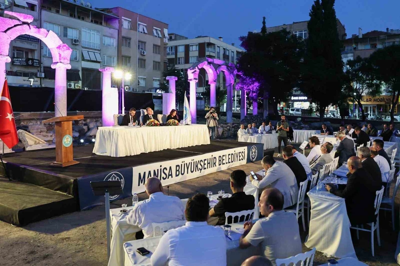 Thyateira Antik Kenti Manisa B&uuml;y&uuml;kşehir Meclisi&rsquo;ne ev sahipliği yaptı

