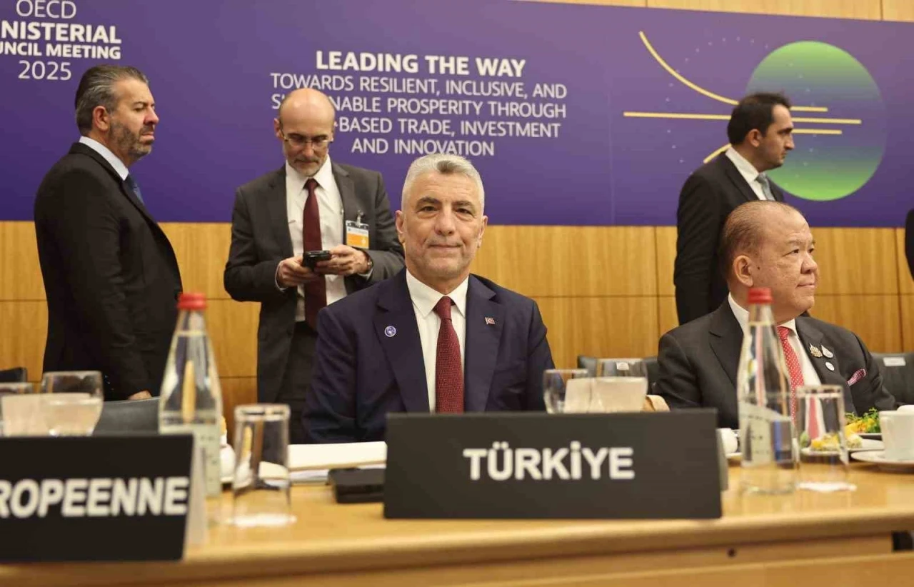 Ticaret Bakanı Bolat, Fransa’da
